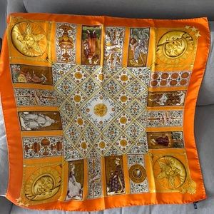 KIESELSTEIN CORD luxury designer silk scarf.